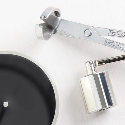 Yankee Candle Mid Summer's Night Scented Candle, 22oz Large Jar with up to 150 Hour Burn, Giftable